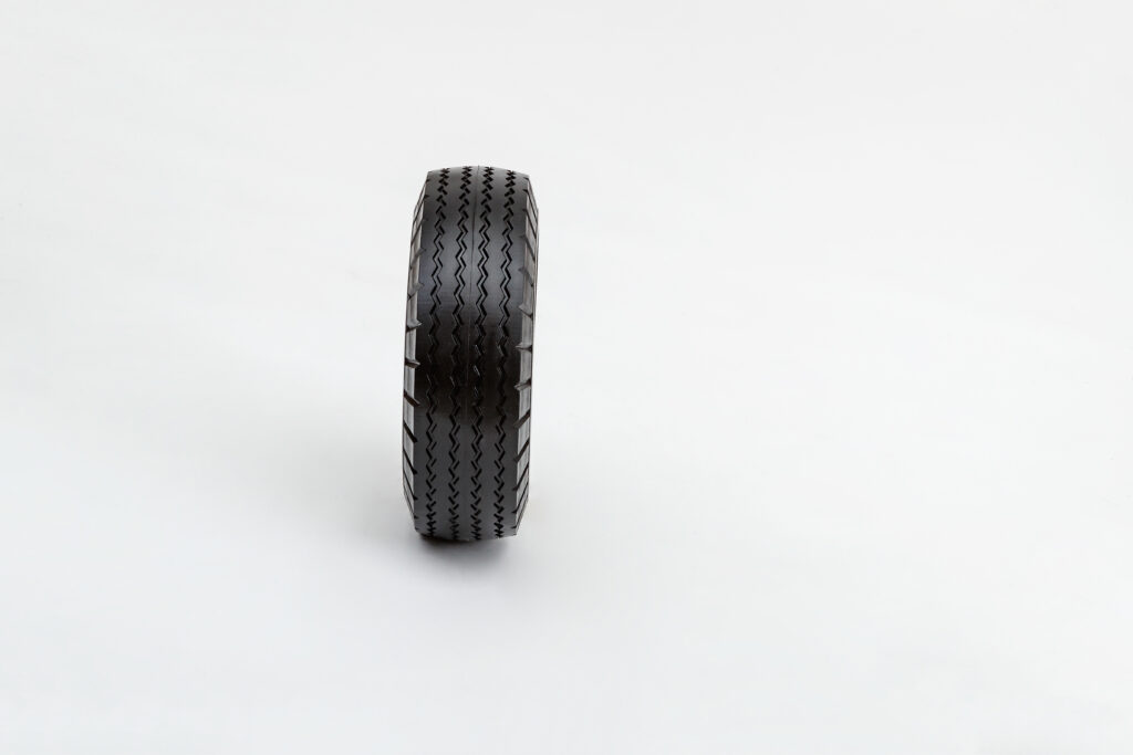 natural rubber wheel tread