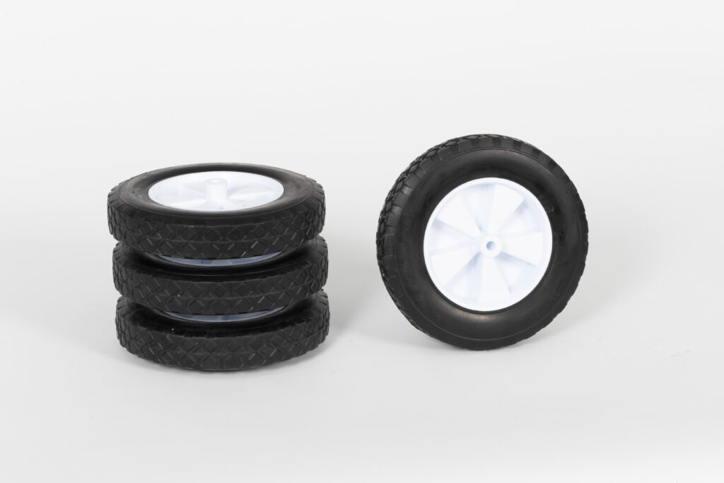 small natural rubber tires